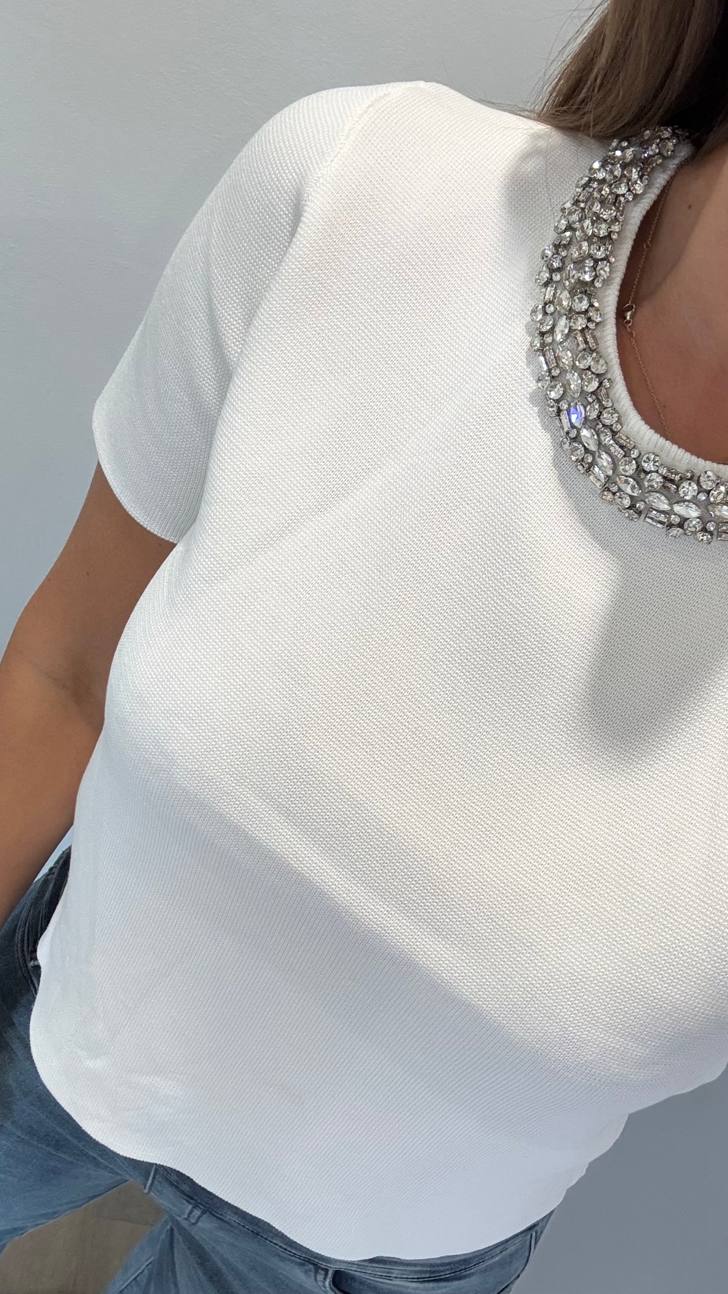 IVORY JEWEL NECK FINE KNIT TOP