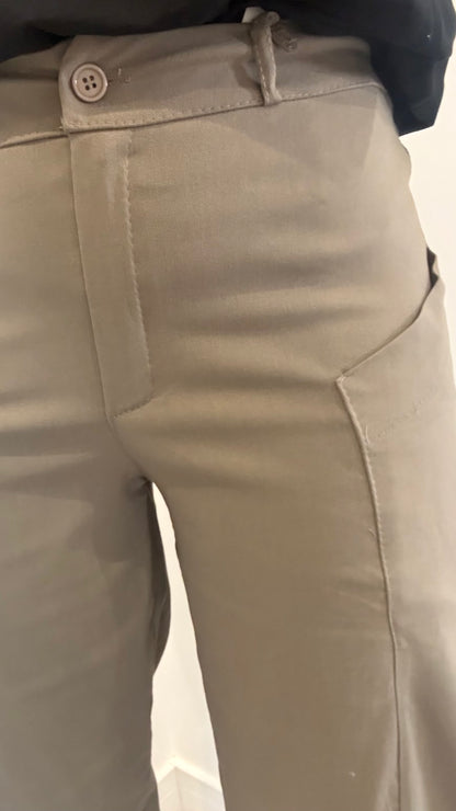 KHAKI BUTTON BARREL TROUSERS WITH EXPOSED POCKETS