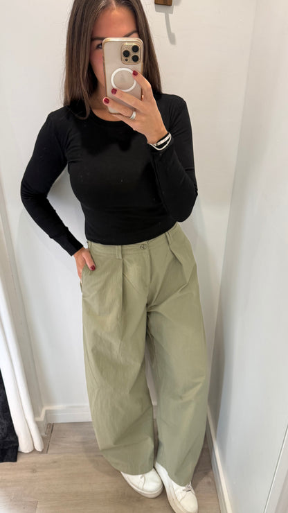 KHAKI EVERYDAY BALLOON CARGO TROUSERS