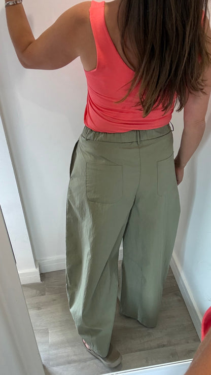 KHAKI EVERYDAY BALLOON CARGO TROUSERS