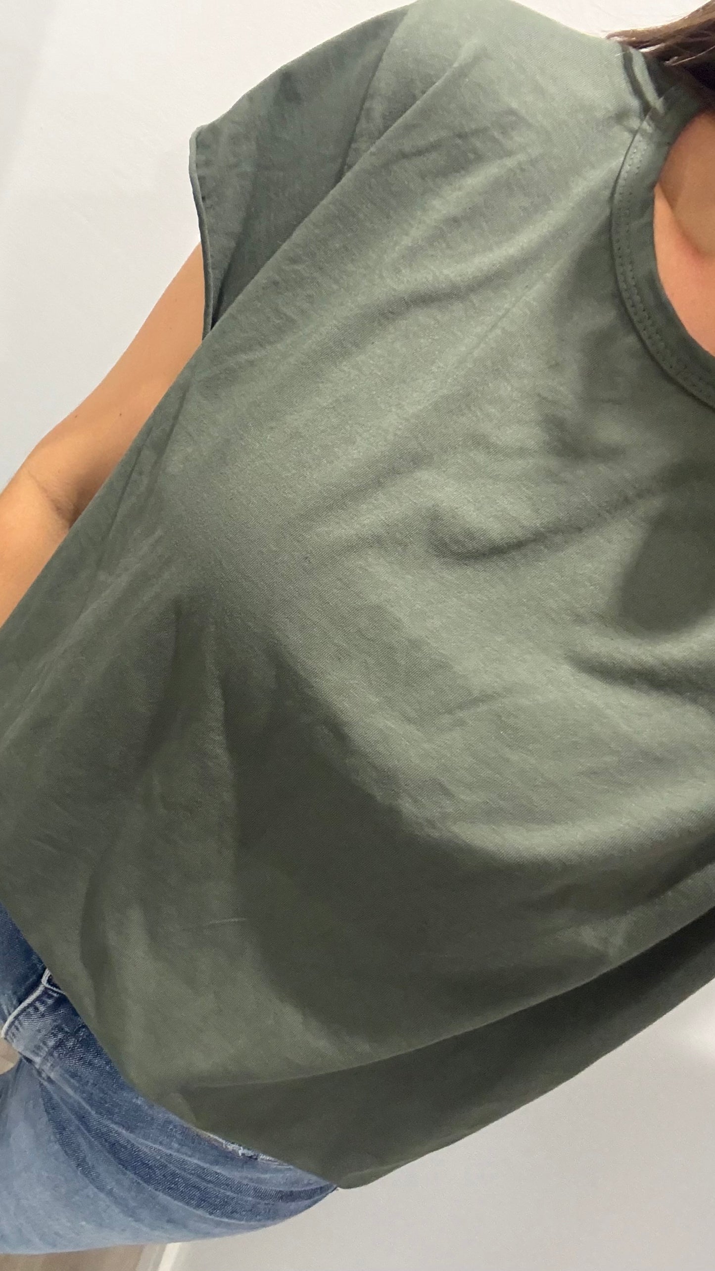 KHAKI CAP SLEEVE TEE