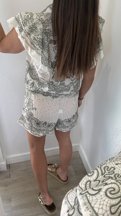 KHAKI & WHITE PAISLEY RUFFLE SHORT SET