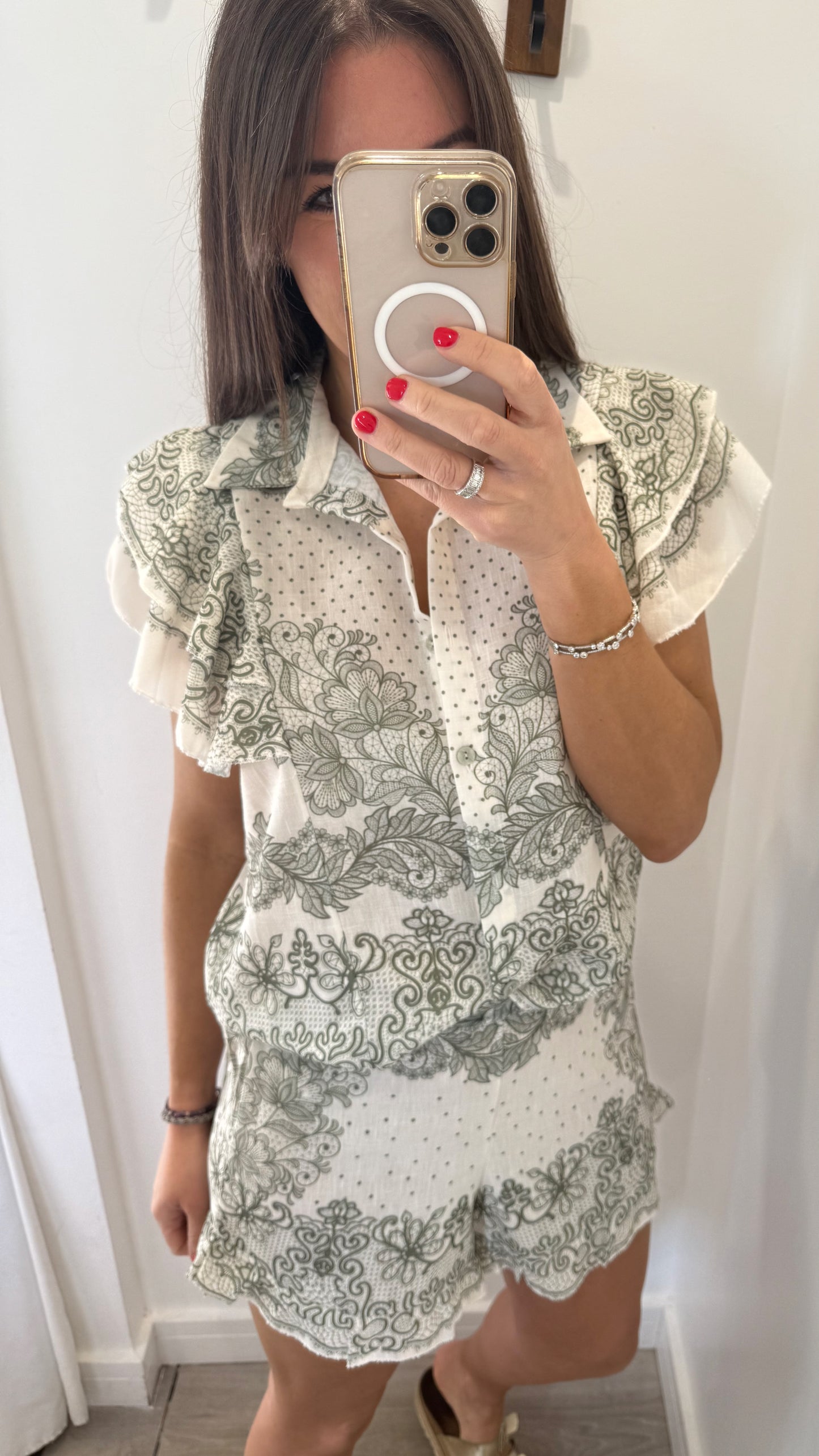 KHAKI & WHITE PAISLEY RUFFLE SHORT SET