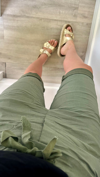 KHAKI MAGIC SHORTS