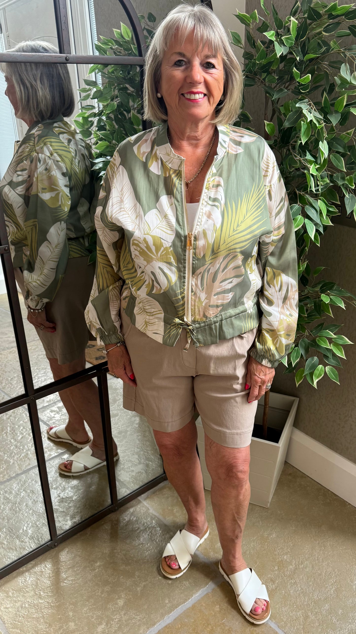 LEAF PRINT SILKY BOMBER JACKET