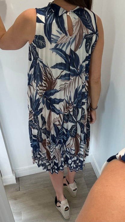 LEAF PRINT PLEATED MIDI DRESS – CREAM/NAVY