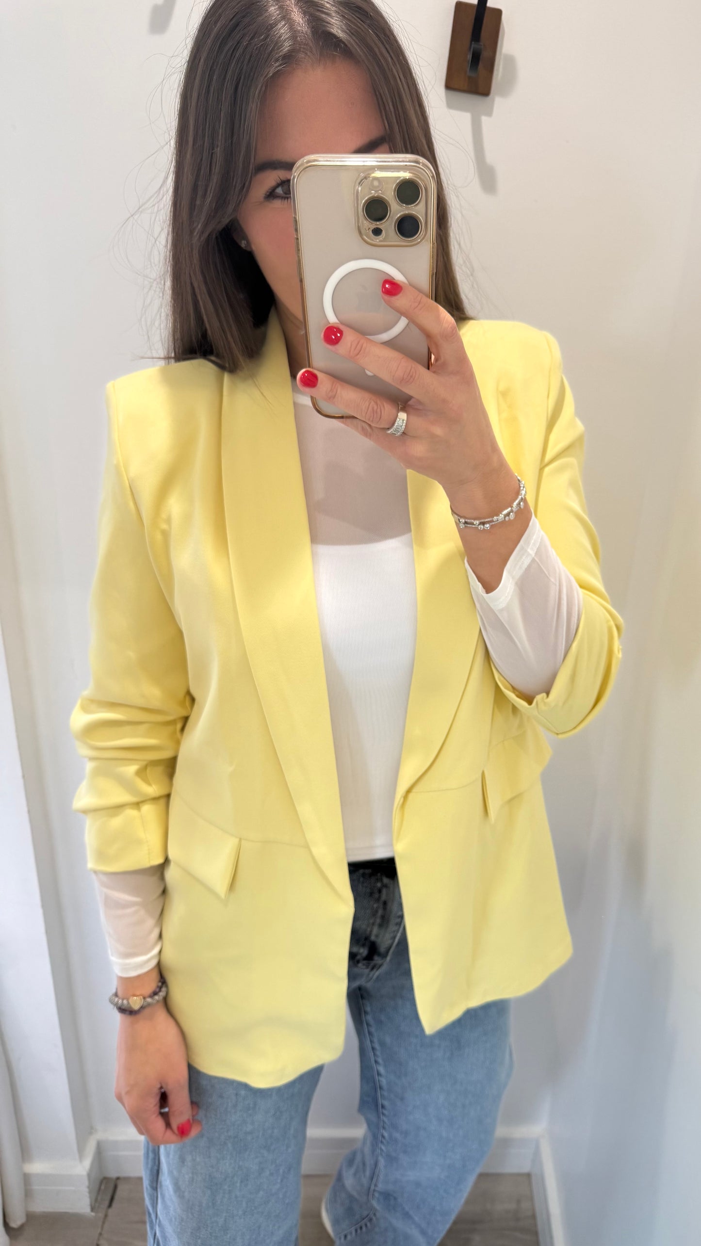 LEMON RUCHED SLEEVE BLAZER