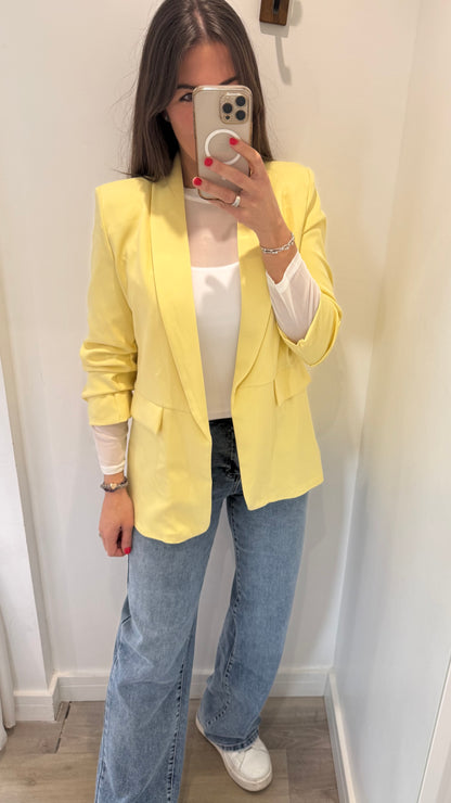 LEMON RUCHED SLEEVE BLAZER