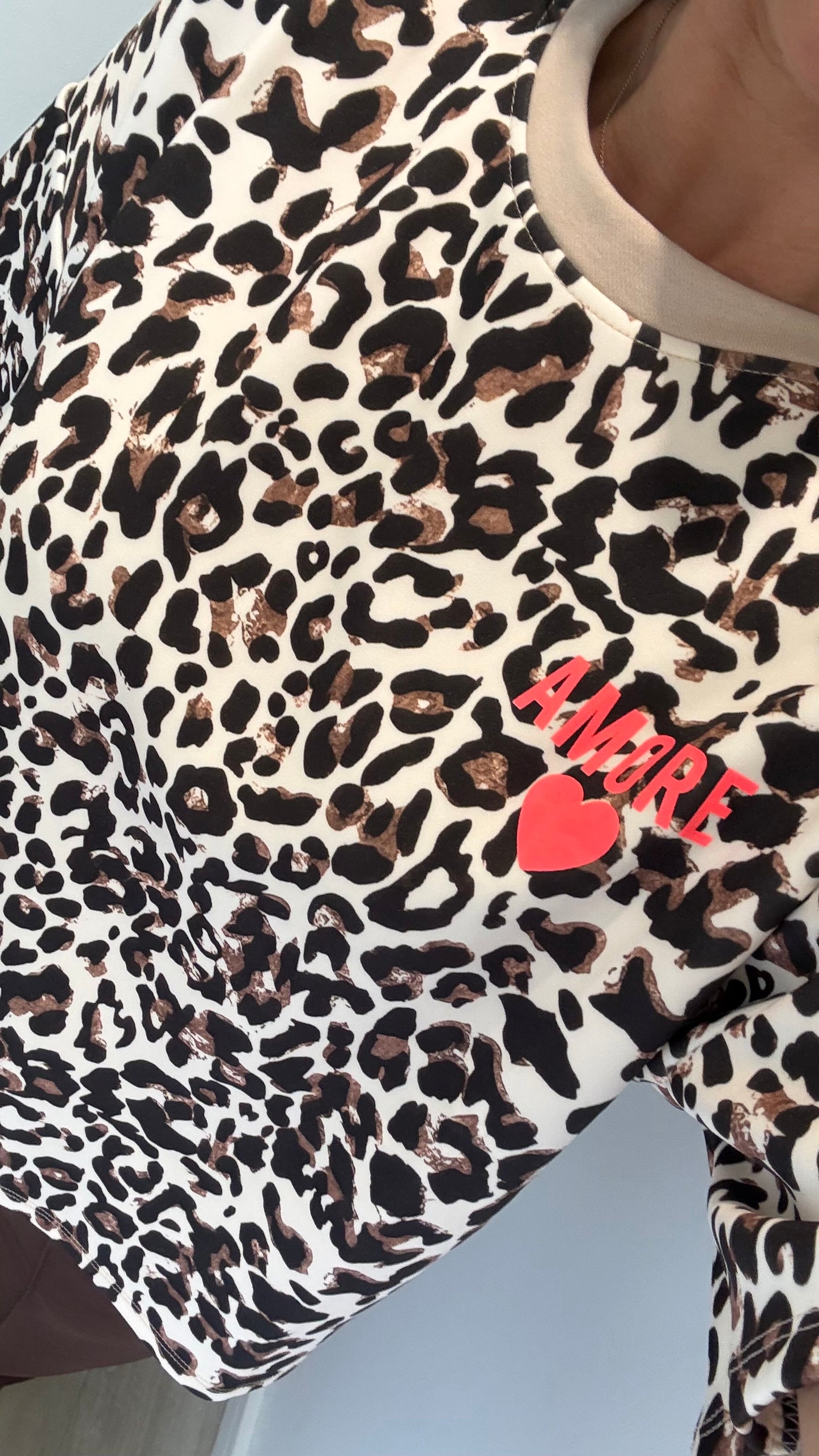 LEOPARD AMORE SWEAT