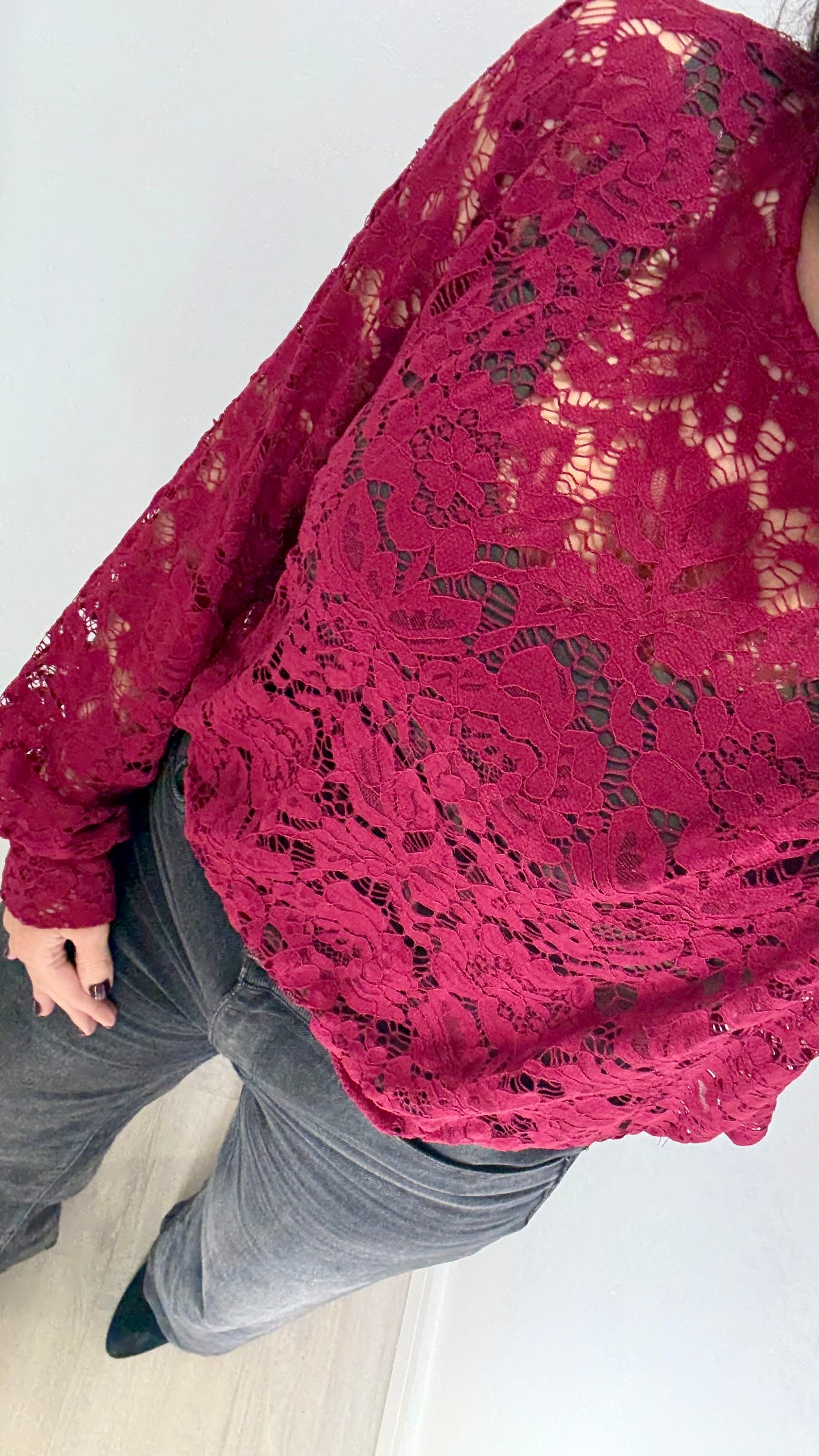 MERLOT LACE TOP