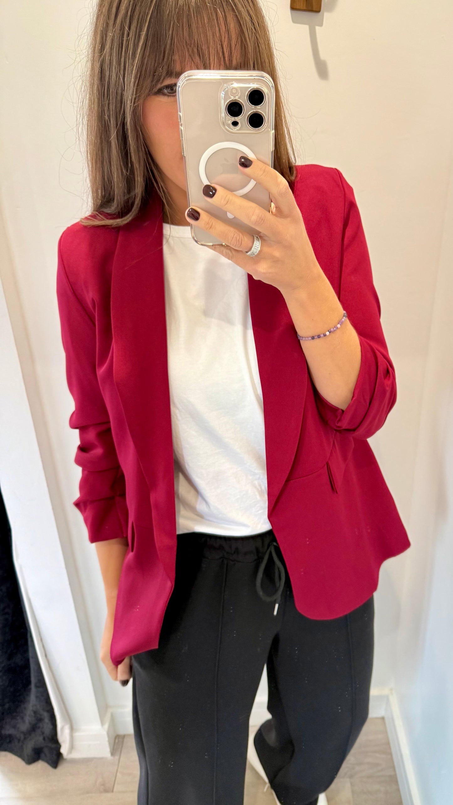 MERLOT RUCHED SLEEVE BLAZER