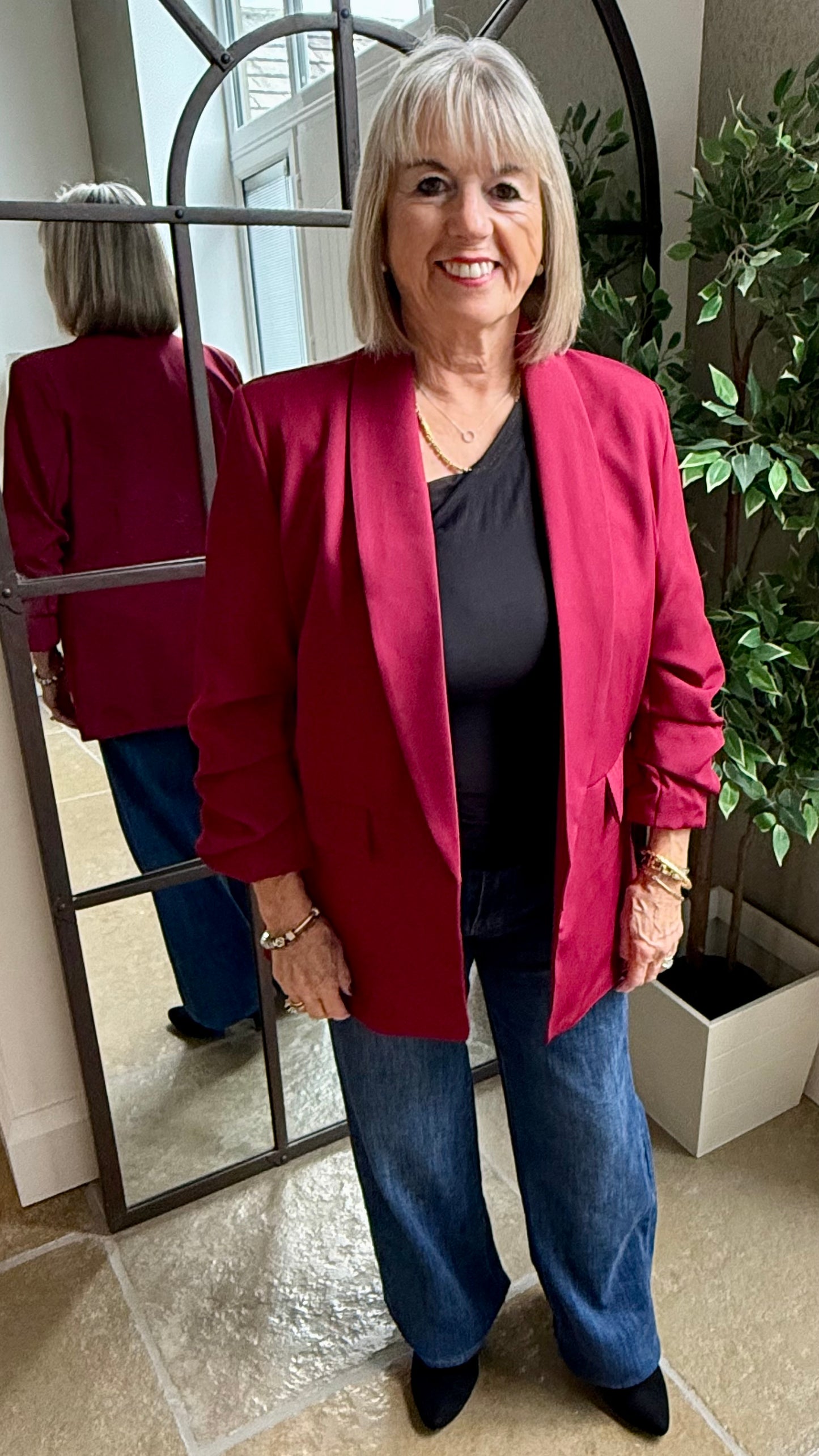 MERLOT RUCHED SLEEVE BLAZER