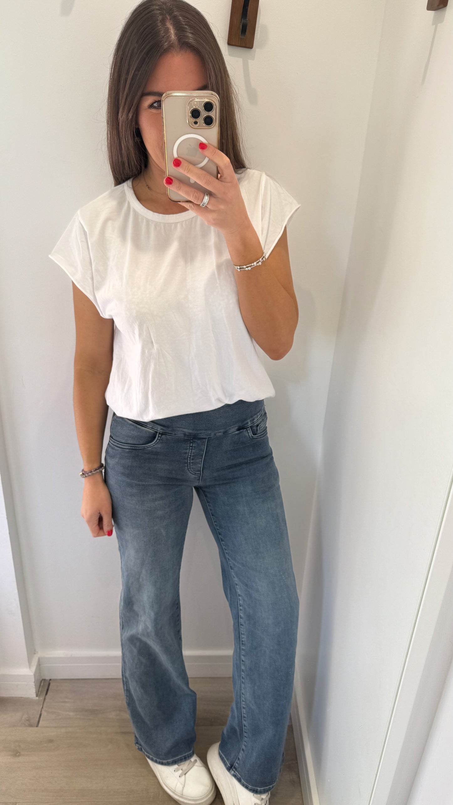 MID DENIM WASH TOCADO JEANS (STRAIGHT LEG)