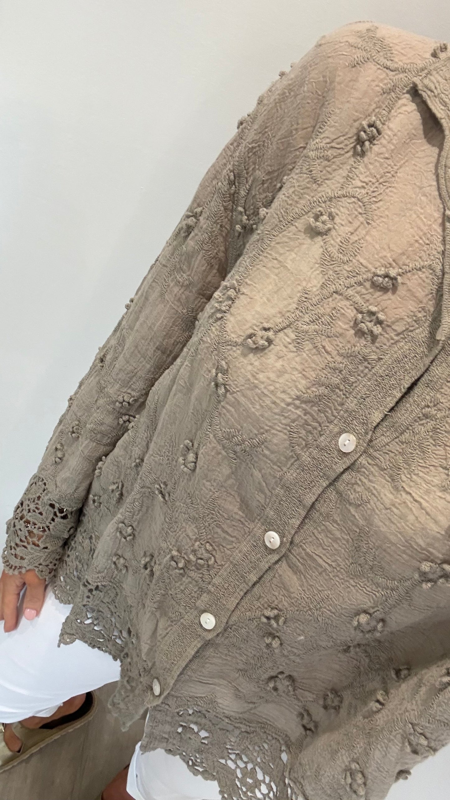 MOCHA CROCHET DETAIL SHIRT