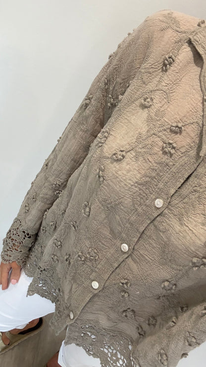 MOCHA CROCHET DETAIL SHIRT
