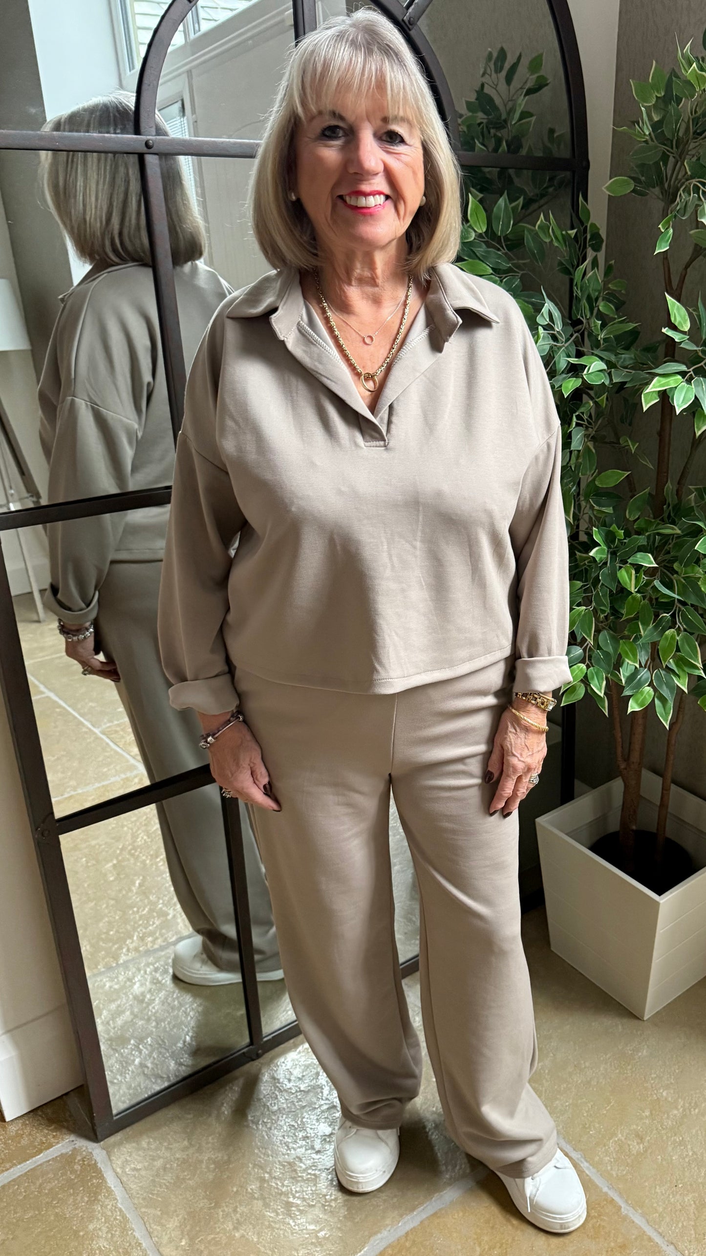 MOCHA TWO PIECE LOUNGE SET