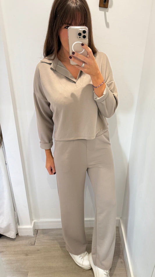 MOCHA TWO PIECE LOUNGE SET