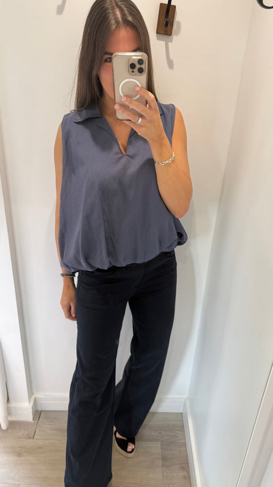 NAVY COLLAR SLEEVELESS TOP