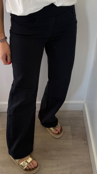 NAVY TOCADO JEANS (STRAIGHT LEG)