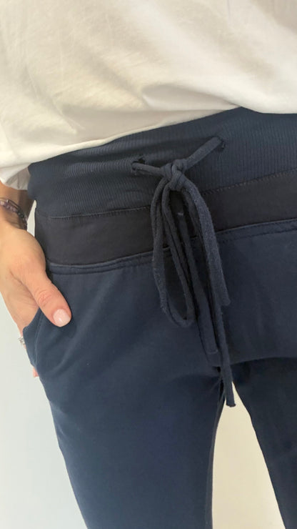 NAVY ULTIMATE JOGGER