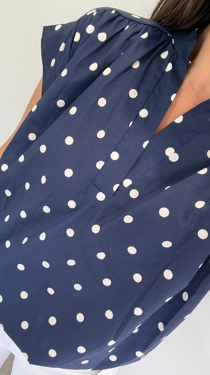 NAVY SPOT V NECK TOP