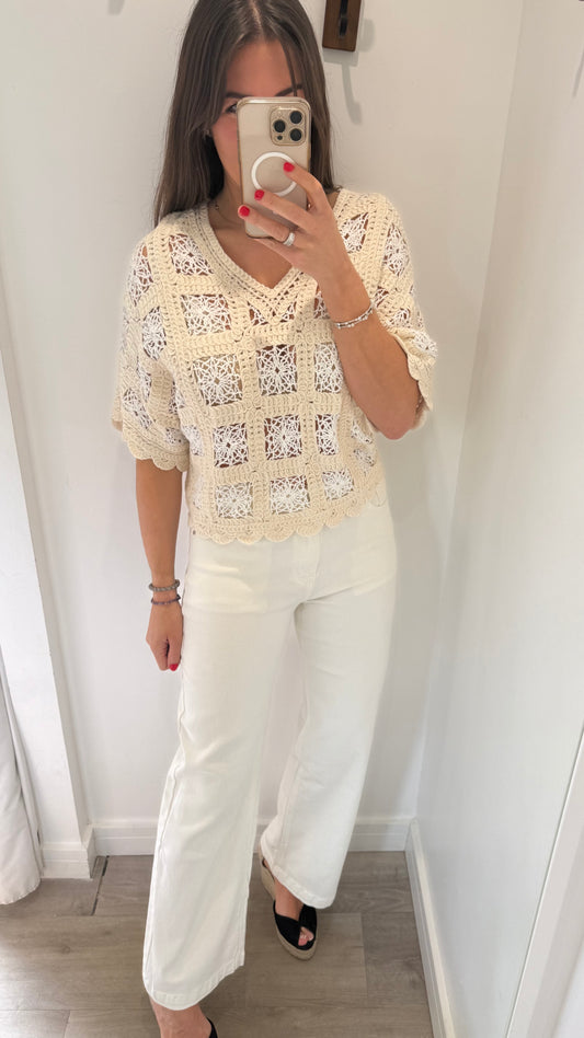 NUDE & WHITE CROCHET V-NECK TOP
