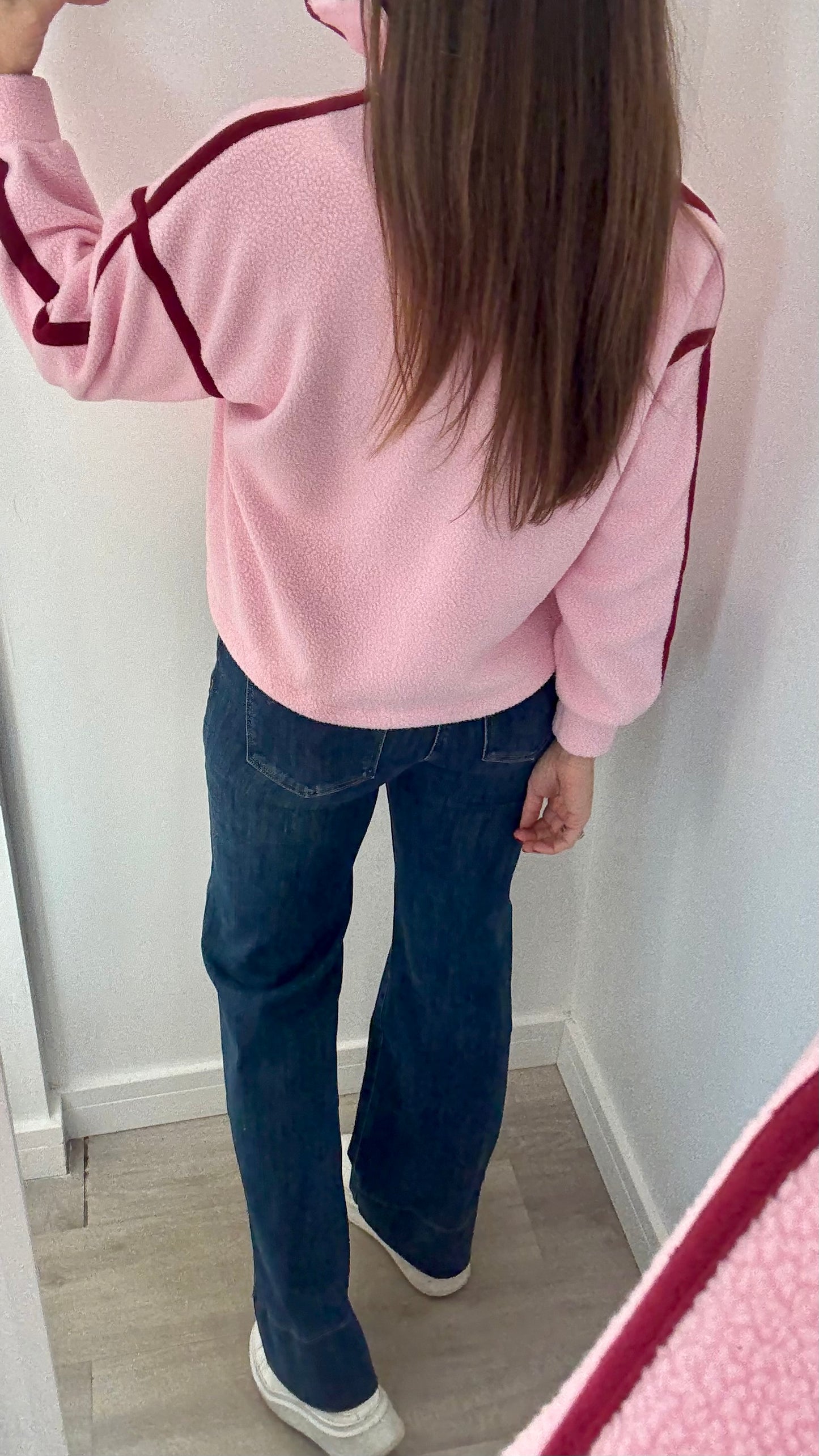 PINK FLEECE WITH BURGUNDY STITCHING