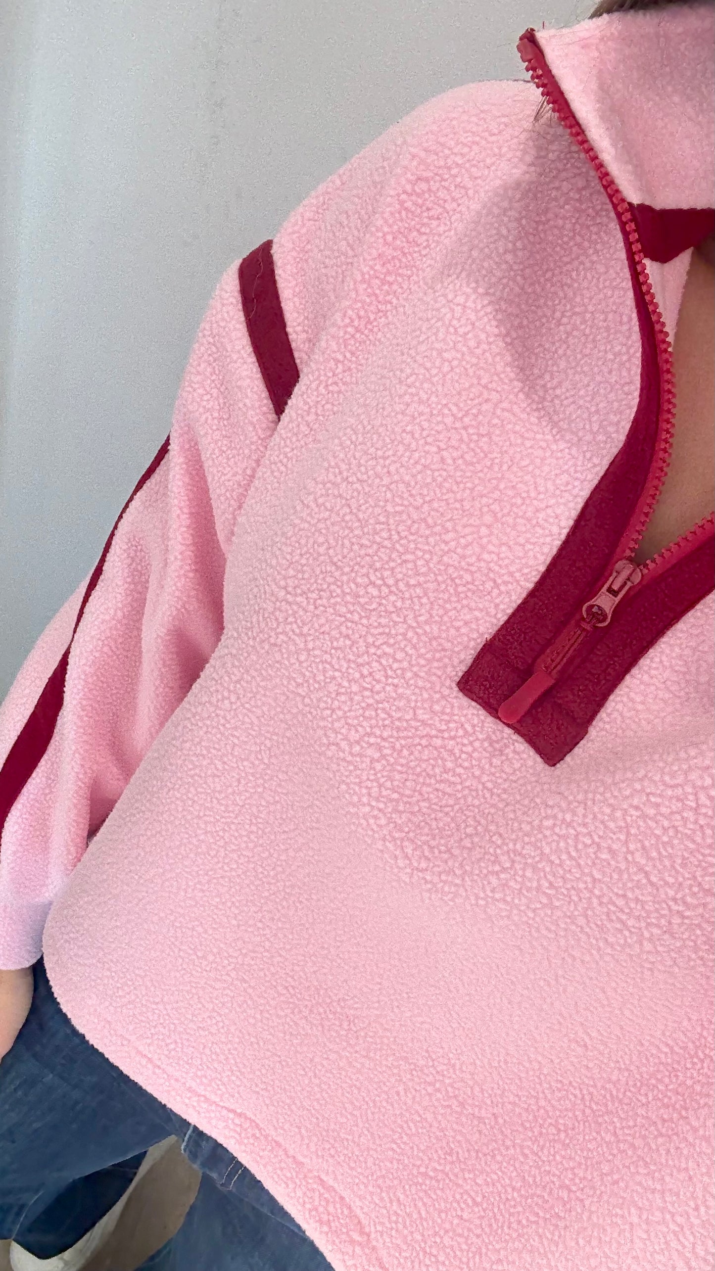 PINK FLEECE WITH BURGUNDY STITCHING