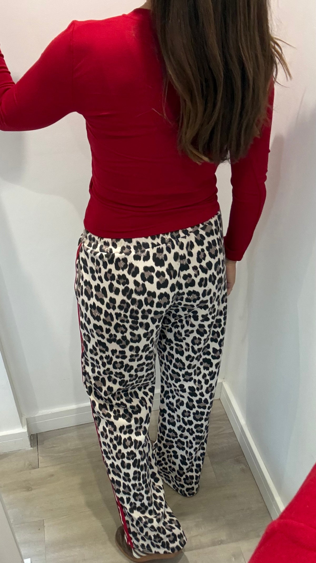 RED LONG SLEEVE STRETCH TOP
