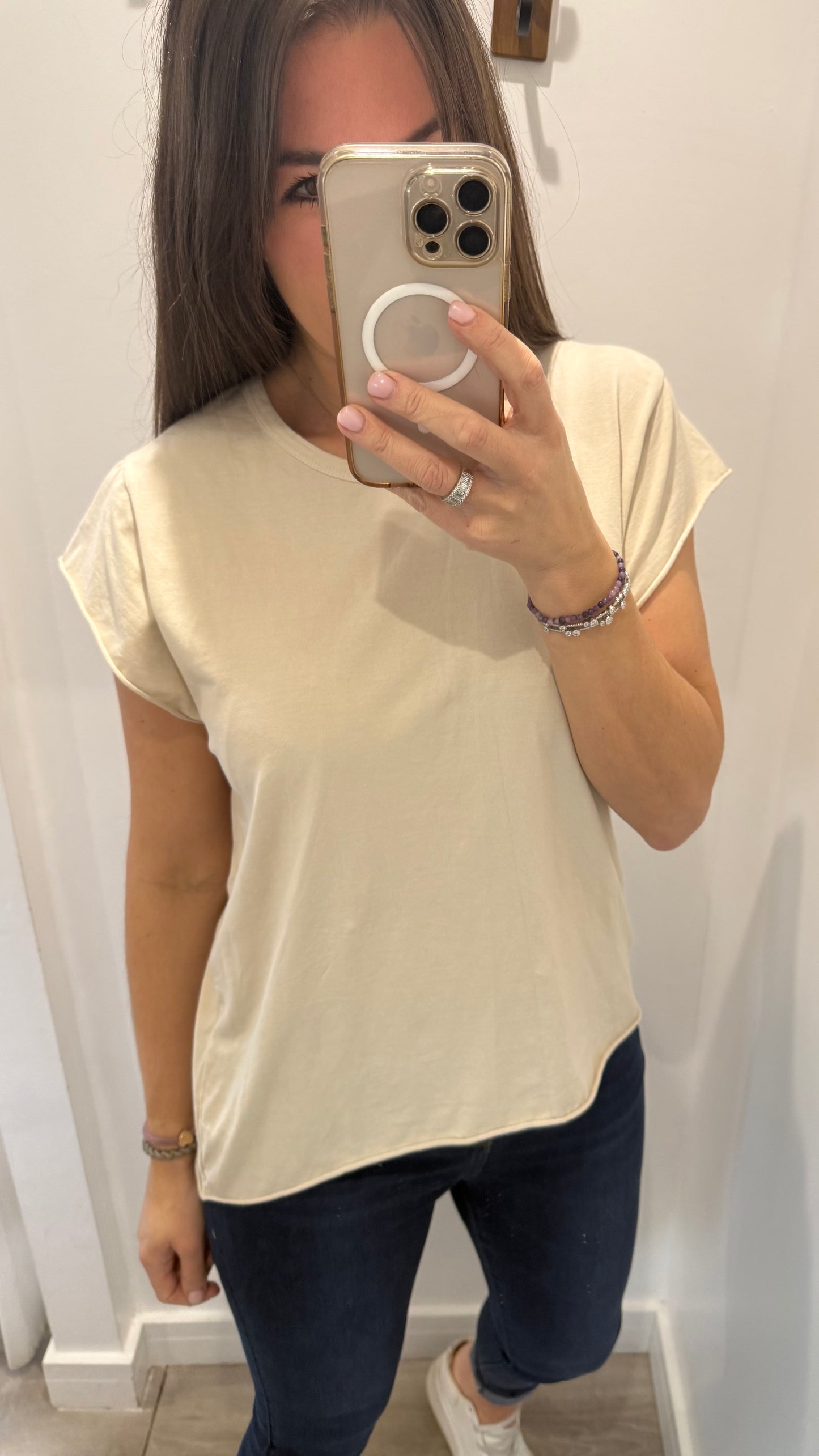 SAND CAP SLEEVE TEE