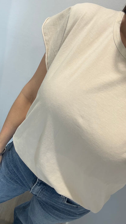 SAND CAP SLEEVE TEE