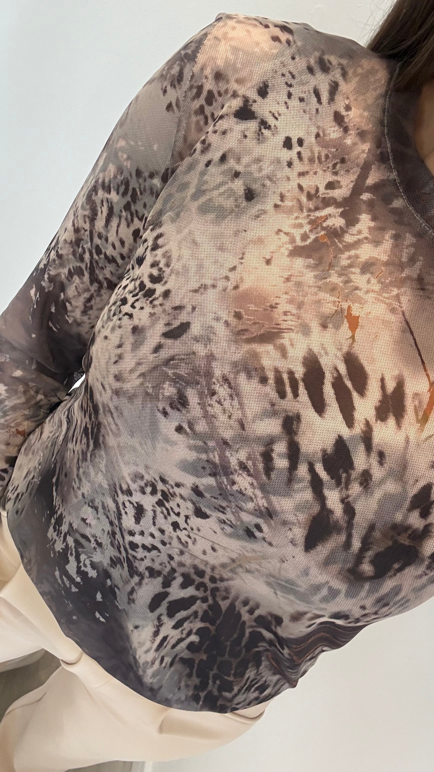 SHEER ANIMAL PRINT TOP