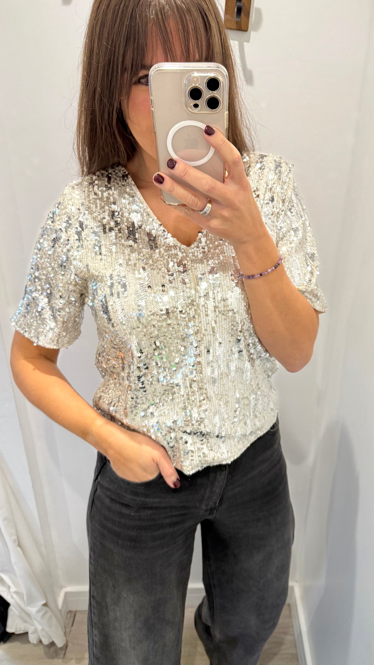 SILVER SEQUIN V NECK SHORT SLEEVE TOP