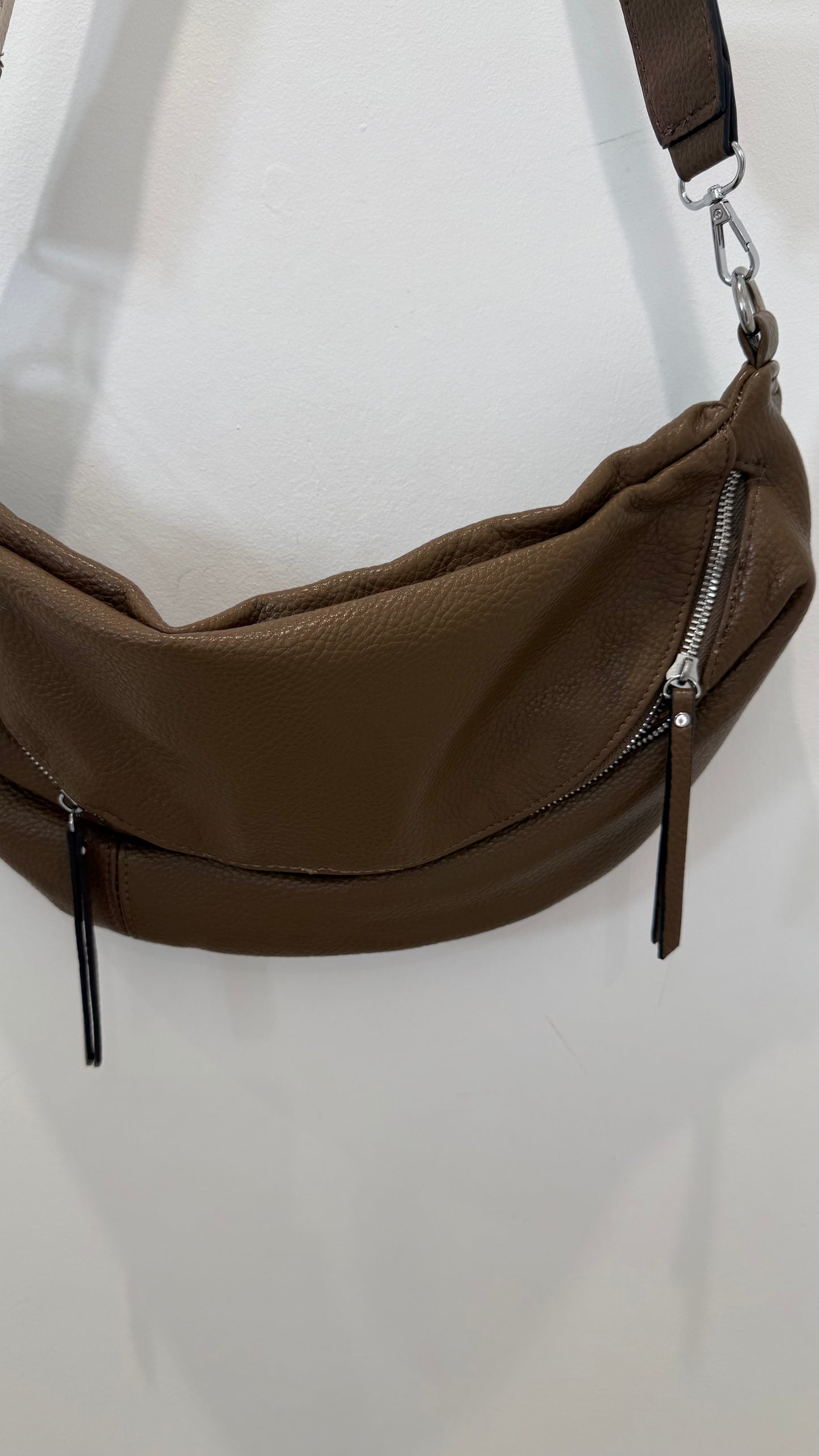 THE SOFT CURVE CROSSBODY SLING BAG – MOCHA BROWN AZTEC STRAP