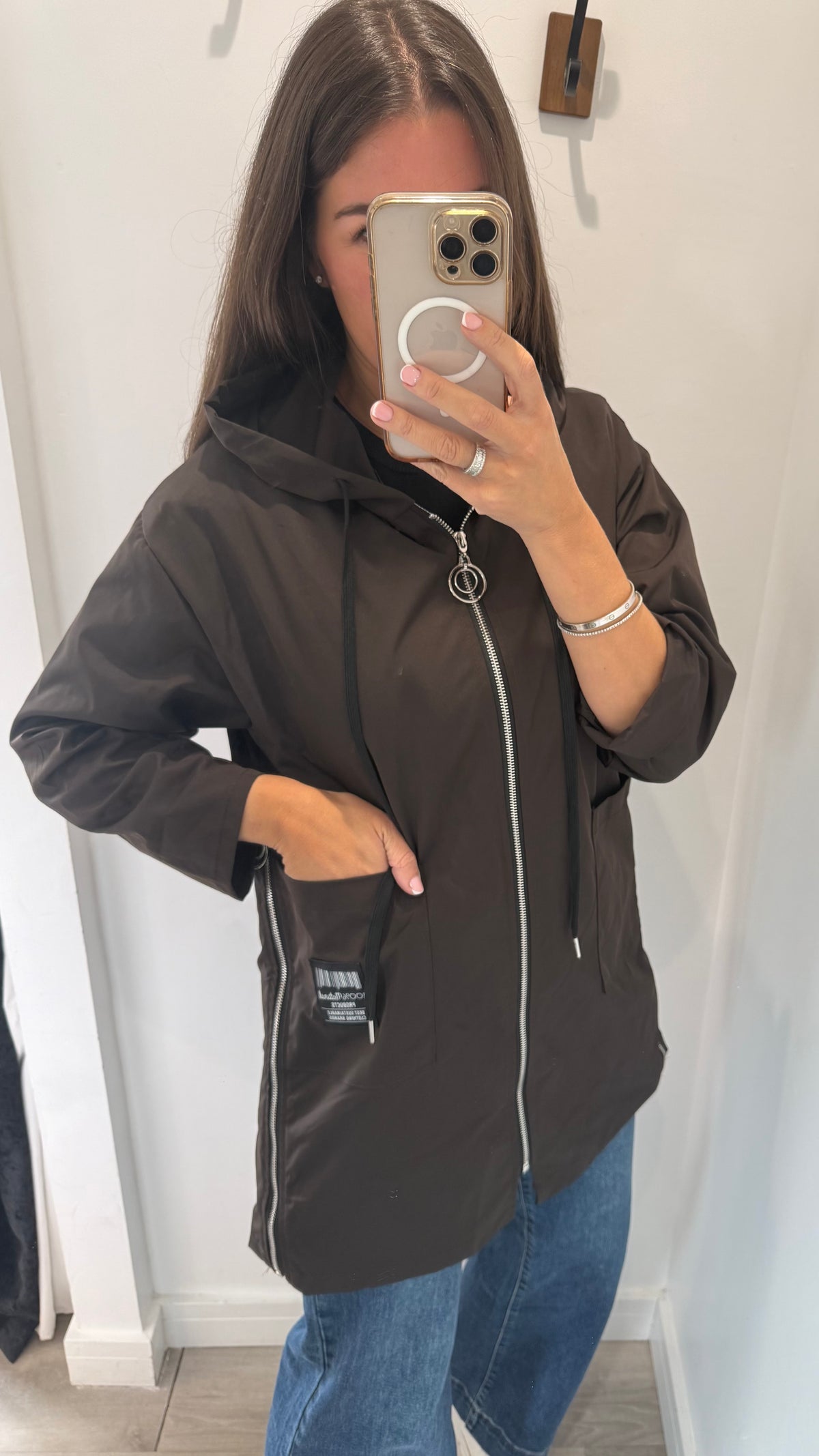 THE EVERYDAY HOODED MAC — CHOCOLATE