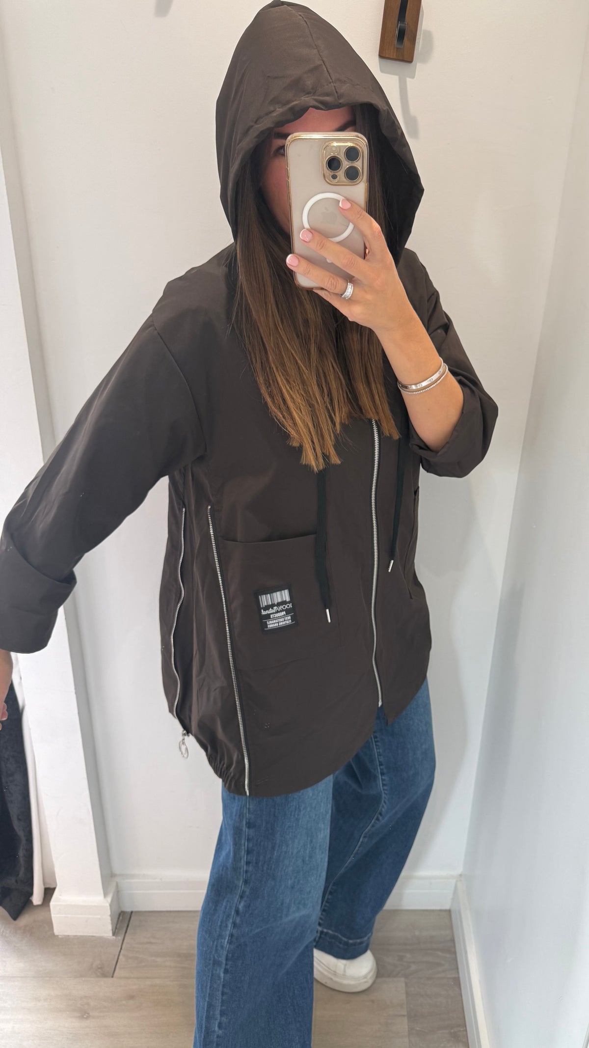 THE EVERYDAY HOODED MAC — CHOCOLATE
