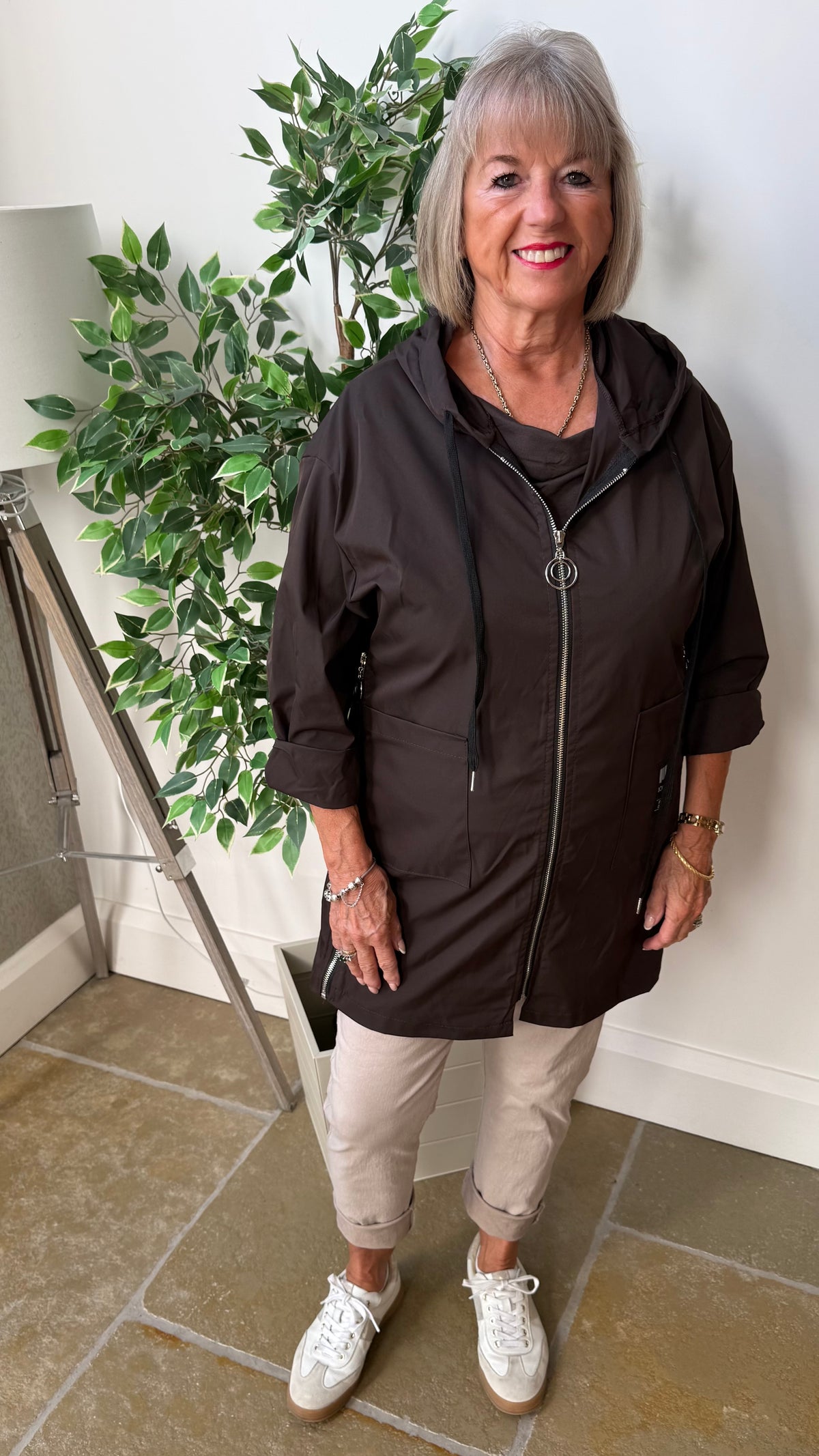 THE EVERYDAY HOODED MAC — CHOCOLATE
