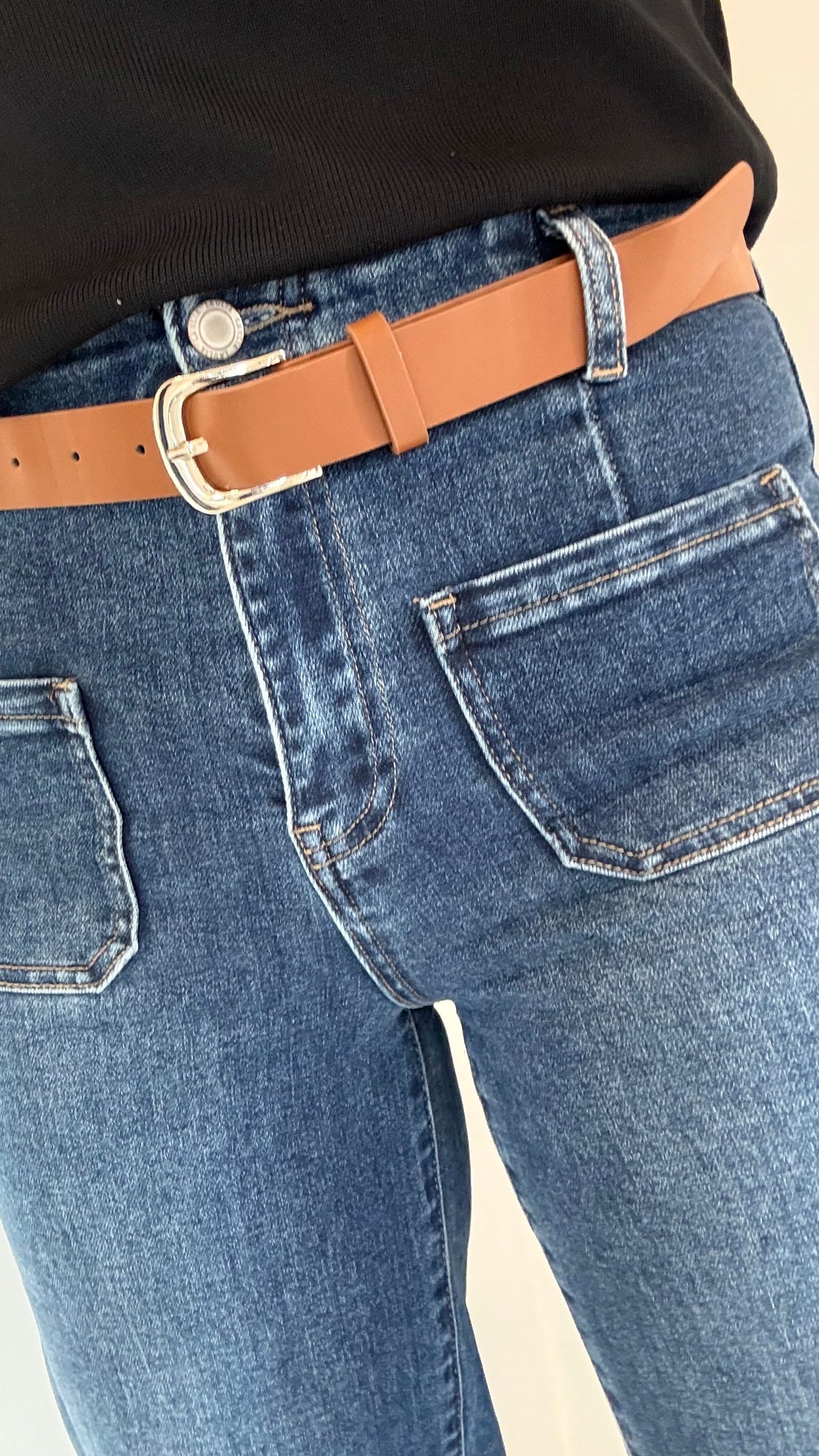 THE FRONT POCKET WIDE LEG JEAN WITH BELT