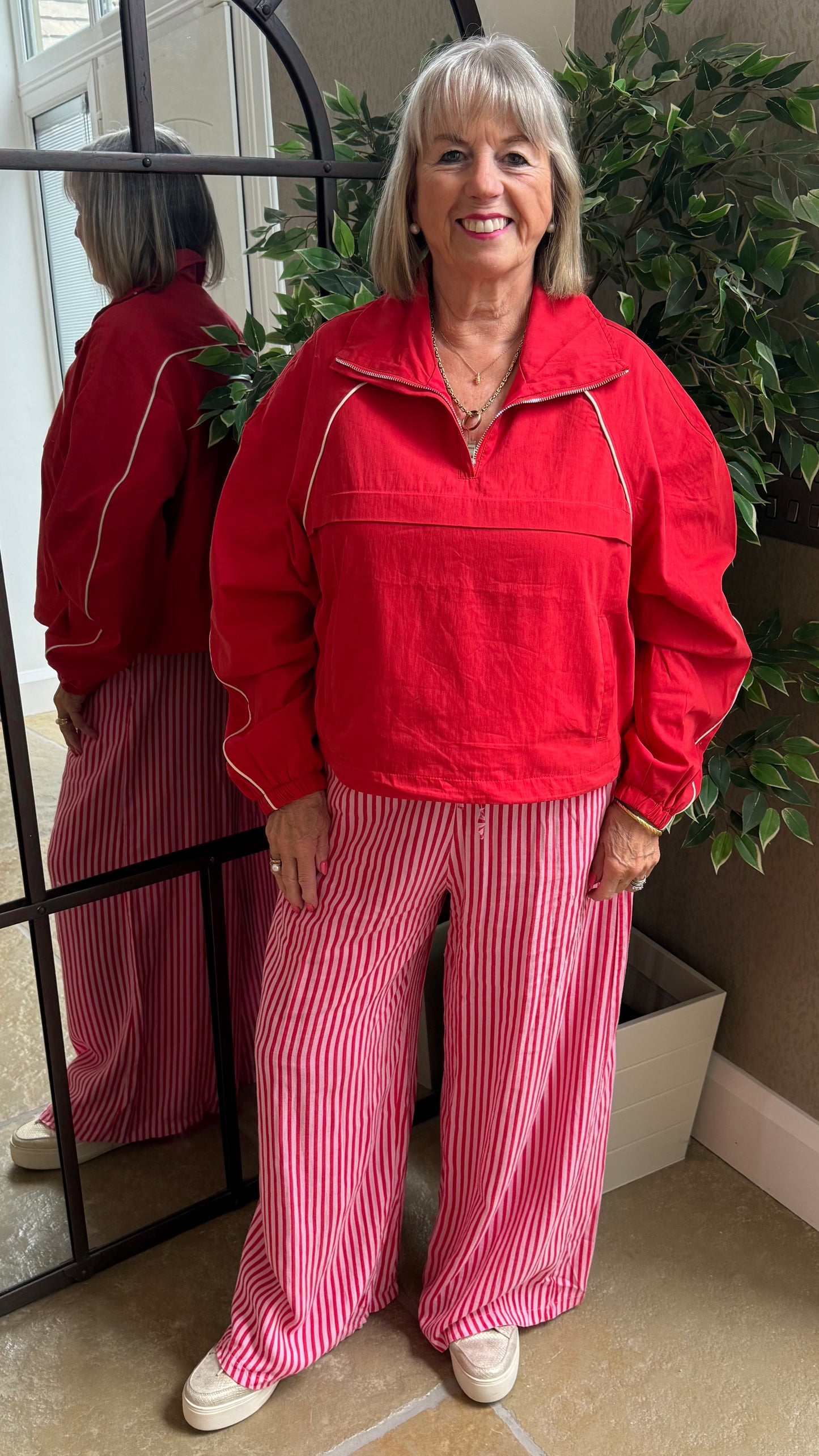 TOMATO RED WINDBREAKER HALF ZIP JACKET
