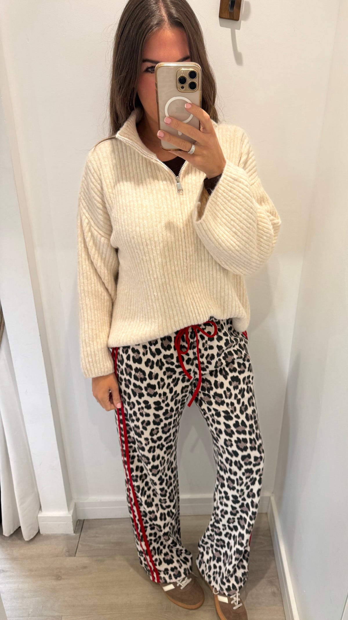 VANILLA ZIP THROUGH CHUNKY KNIT CARDIGAN