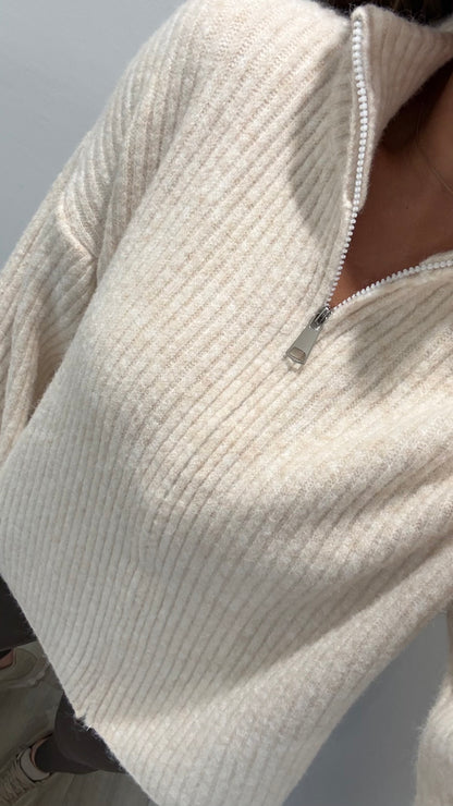 VANILLA ZIP THROUGH CHUNKY KNIT CARDIGAN