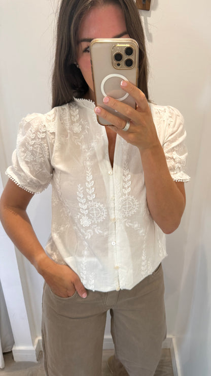 WHITE EMBROIDERED BLOUSE