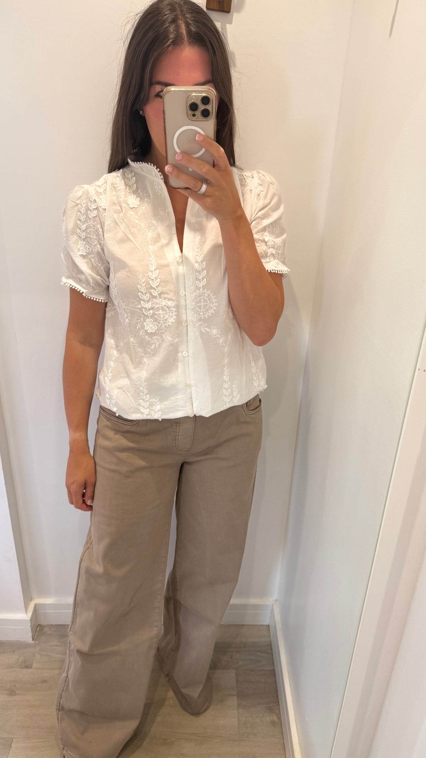 WHITE EMBROIDERED BLOUSE
