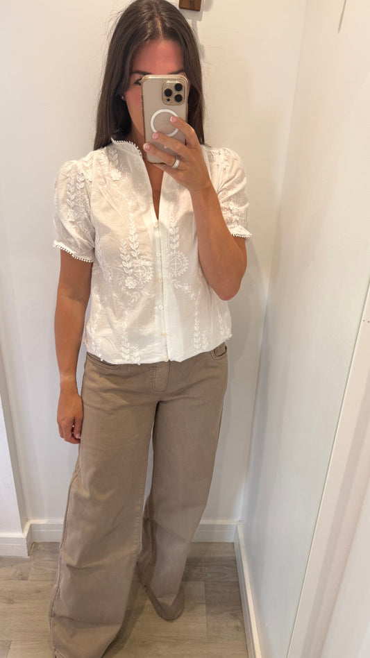 WHITE EMBROIDERED BLOUSE