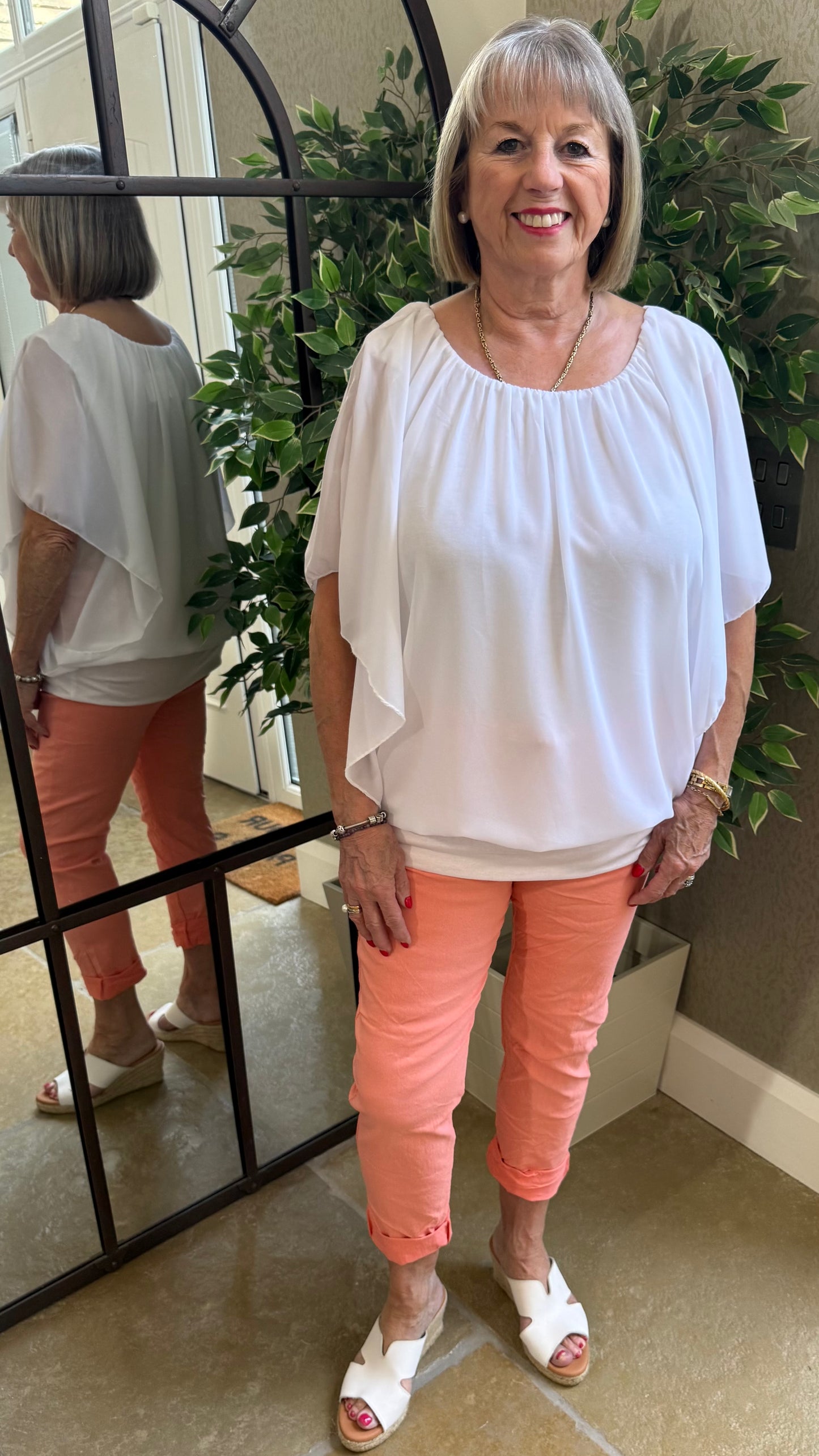 WHITE CHIFFON ELASTICATED TOP