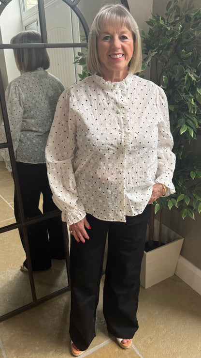 WHITE FLORAL EMBROIDERED SPOT BLOUSE