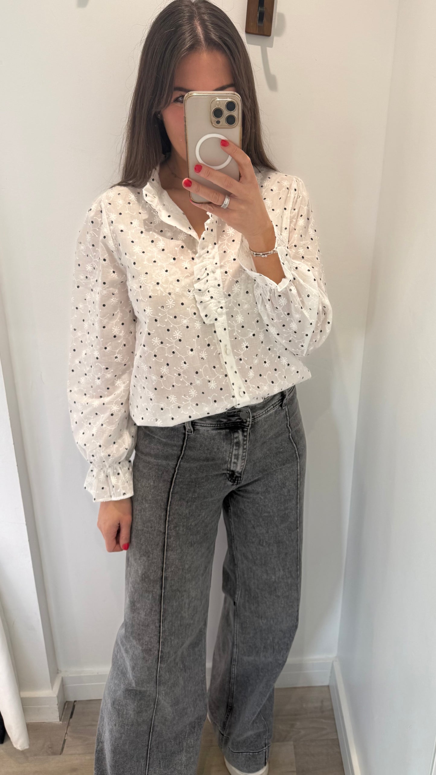 WHITE FLORAL EMBROIDERED SPOT BLOUSE