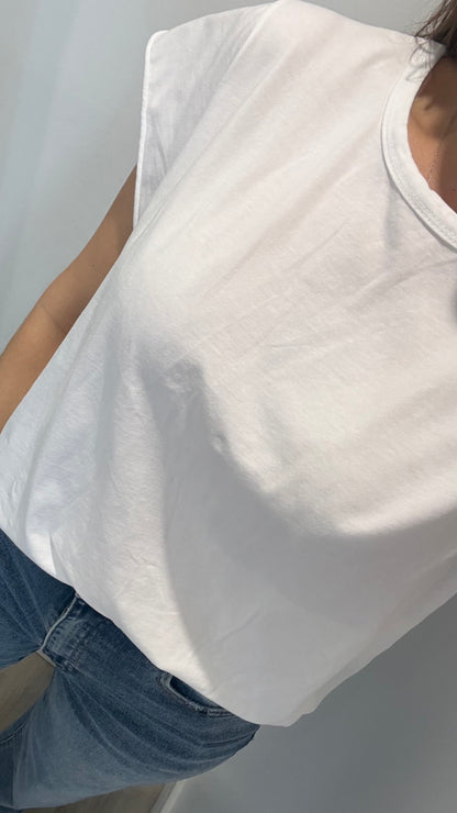 WHITE CAP SLEEVE TEE