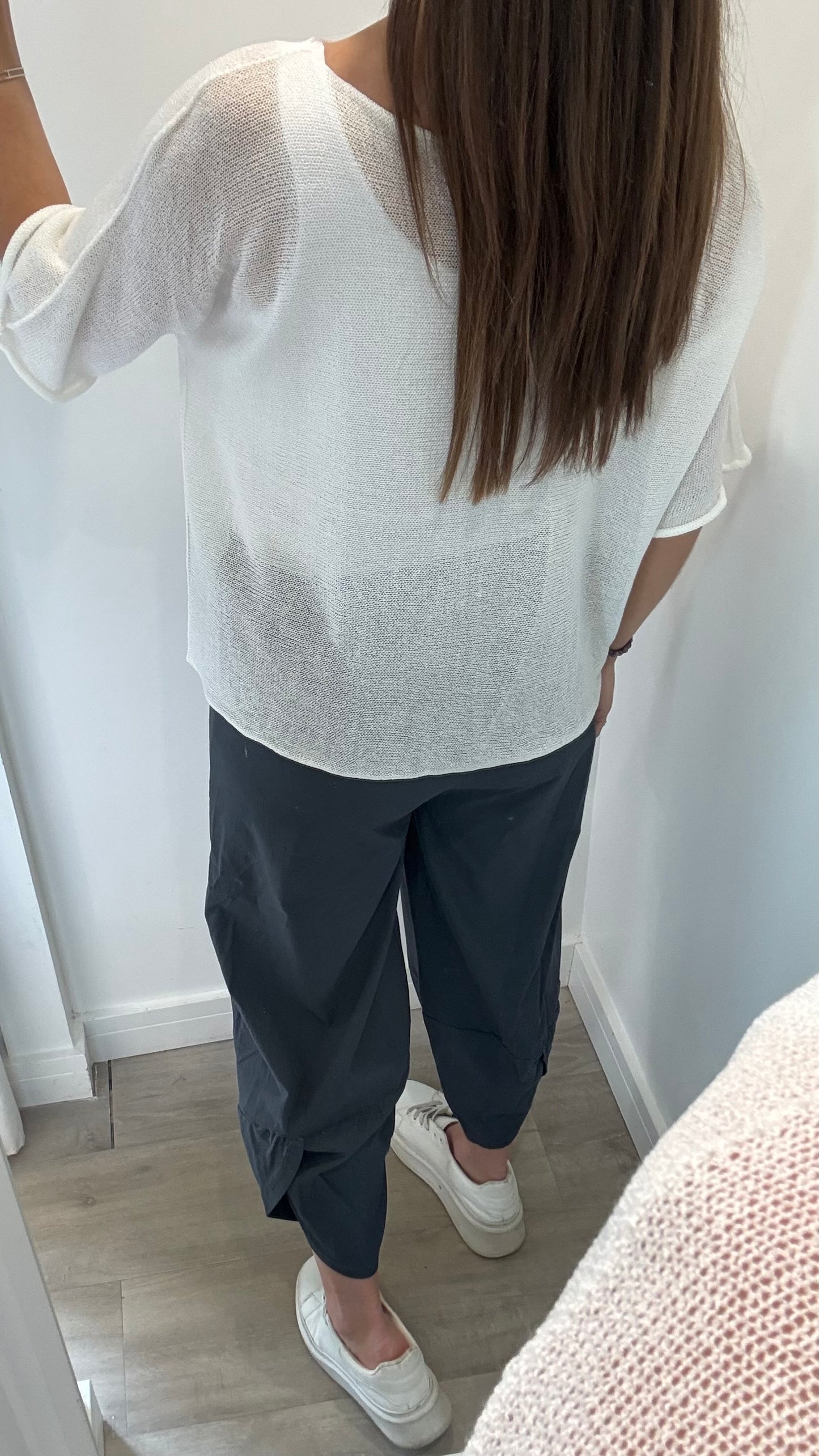 WHITE FINE KNIT TOP