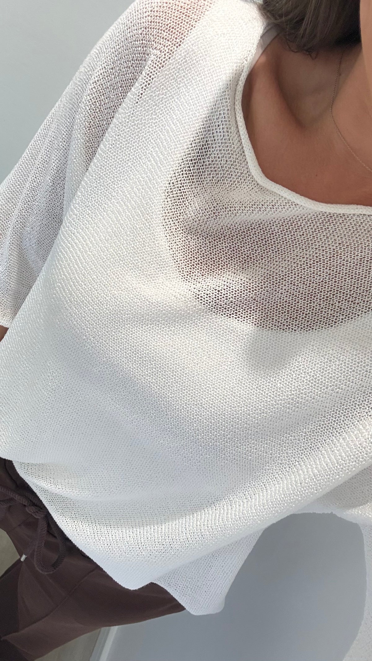 WHITE FINE KNIT TOP